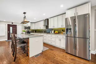 158 St Marys Pkwy, Buffalo Grove, IL 60089 - Photo 2
