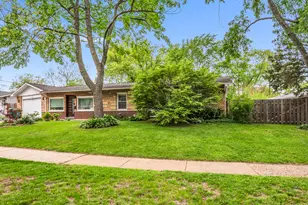 158 St Marys Pkwy, Buffalo Grove, IL 60089 - Photo 26