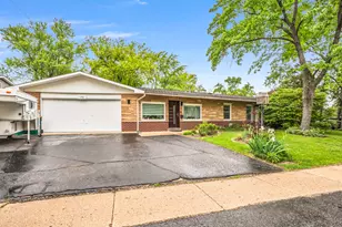 158 St Marys Pkwy, Buffalo Grove, IL 60089 - Photo 1