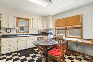 205 N Jones Terrace, Oregon, IL 61061 - Photo 4