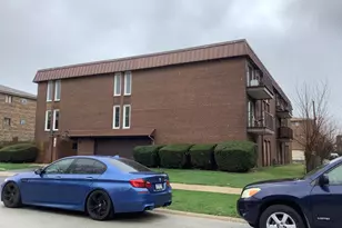 10408 Menard Ave, Oak Lawn, IL 60453 - Photo 2