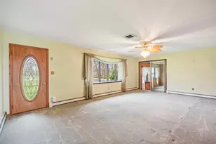 407 Ottawa St, Morris, IL 60450 - Photo 6