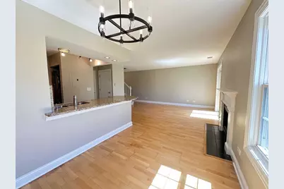 11 Foxcroft Road #11-127, Naperville, IL 60565 - Photo 4