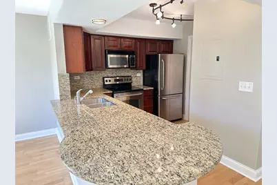 11 Foxcroft Road #11-127, Naperville, IL 60565 - Photo 2