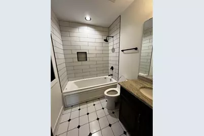 3316 N Damen Avenue #2, Chicago, IL 60618 - Photo 10