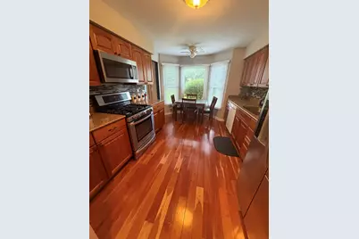 414 Spring Court W, Carpentersville, IL 60110 - Photo 4