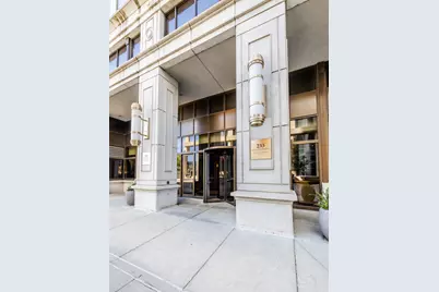 233 E 13th Street #2108, Chicago, IL 60605 - Photo 2