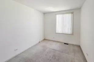 1041 Serendipity Dr, Aurora, IL 60504 - Photo 6