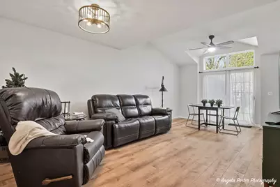 386 Crystal Ridge Drive #386, Crystal Lake, IL 60012 - Photo 6