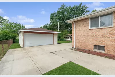 14640 Memorial Drive, Dolton, IL 60419 - Photo 18