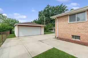 14640 Memorial Dr, Dolton, IL 60419 - Photo 18