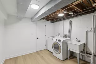 8135 W Rascher Ave, Chicago, IL 60656 - Photo 38