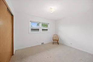 748 N Rohde Ave, Hillside, IL 60162 - Photo 12