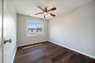 5570 Court F, Hanover Park, IL 60133 - Photo 14