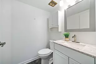 5570 Court F, Hanover Park, IL 60133 - Photo 10