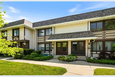 5570 Court F, Hanover Park, IL 60133 - Photo 2