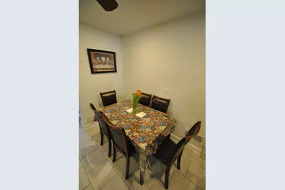 4916 W Montrose Avenue, Chicago, IL 60641 - Photo 10
