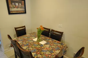 4916 W Montrose Ave, Chicago, IL 60641 - Photo 10