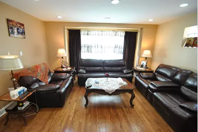4916 W Montrose Avenue, Chicago, IL 60641 - Photo 4