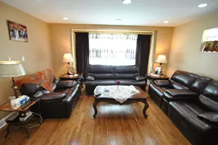 4916 W Montrose Ave, Chicago, IL 60641 - Photo 4