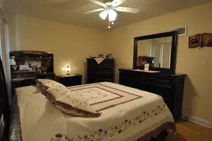 4916 W Montrose Ave, Chicago, IL 60641 - Photo 6