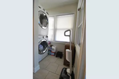 4916 W Montrose Avenue, Chicago, IL 60641 - Photo 12