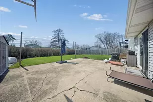 703 Westmere Rd, Des Plaines, IL 60016 - Photo 24