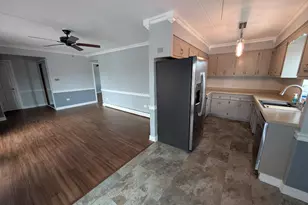 4752 W 101st St, Oak Lawn, IL 60453 - Photo 2