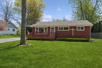 2703 11th Street, Winthrop Harbor, IL 60096 - Photo 2