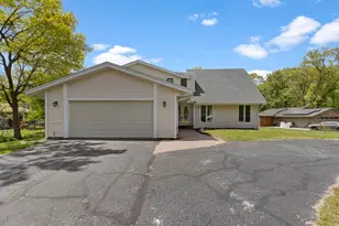 5044 Lanterne Ct, Loves Park, IL 61111 - Photo 1