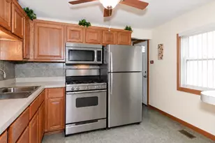 3961 168th St, Country Club Hills, IL 60478 - Photo 10