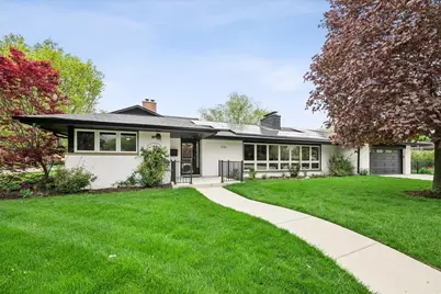 4720 W Albion Avenue, Lincolnwood, IL 60712 - Photo 1