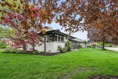 4720 W Albion Avenue, Lincolnwood, IL 60712 - Photo 2