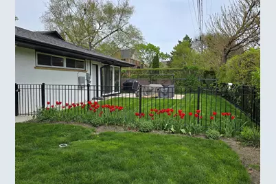 4720 W Albion Avenue, Lincolnwood, IL 60712 - Photo 6