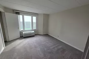 1 Renaissance Pl, Palatine, IL 60067 - Photo 6