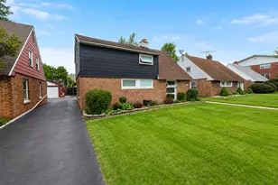 4316 Elm Ave, Lyons, IL 60534 - Photo 1