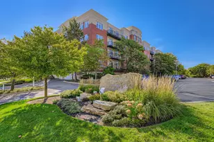 820 Weidner Rd, Buffalo Grove, IL 60089 - Photo 1