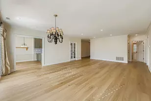 820 Weidner Rd, Buffalo Grove, IL 60089 - Photo 2