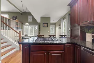 4528 Middaugh Ave, Downers Grove, IL 60515 - Photo 8