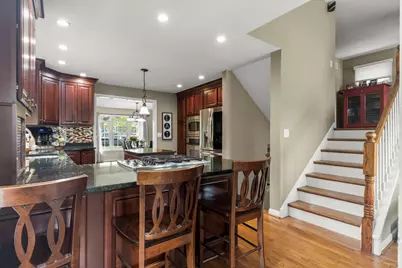 4528 Middaugh Avenue, Downers Grove, IL 60515 - Photo 10