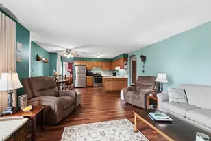 17900 Poplar Ln, Country Club Hills, IL 60478 - Photo 8