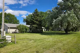 8950 Hoover Rd, Rock Falls, IL 61071 - Photo 12