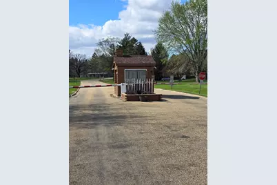 211 Maple Lane, Dixon, IL 61021 - Photo 2
