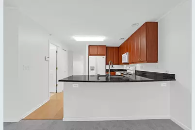 947 Kensington Drive #7-E3, Northbrook, IL 60062 - Photo 10