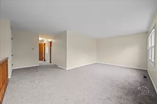701 Viking Dr, Batavia, IL 60510 - Photo 28