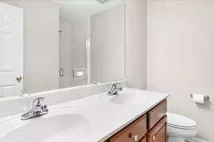 1698 Fredericksburg Ln, Aurora, IL 60503 - Photo 16