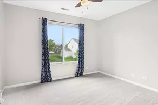 1698 Fredericksburg Ln, Aurora, IL 60503 - Photo 18