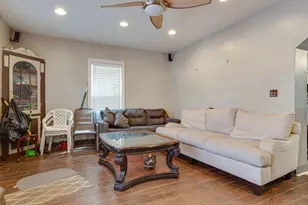 3512 W Hirsch St, Chicago, IL 60651 - Photo 16