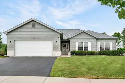 1001 Madison Avenue, McHenry, IL 60050 - Photo 1