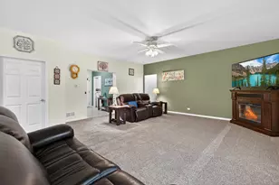 1001 Madison Ave, McHenry, IL 60050 - Photo 8